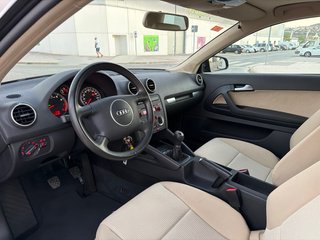 IMPECABLE AUDI A3 1.6 FSi 115CV NACIONAL 70.000KMS