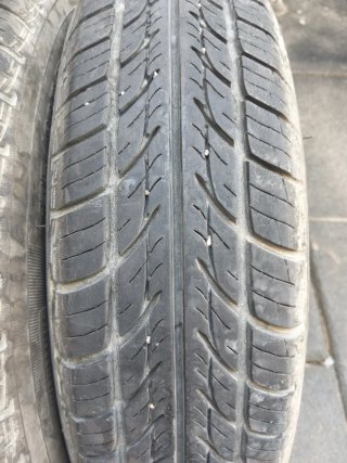 Neumáticos 135/80-R13
