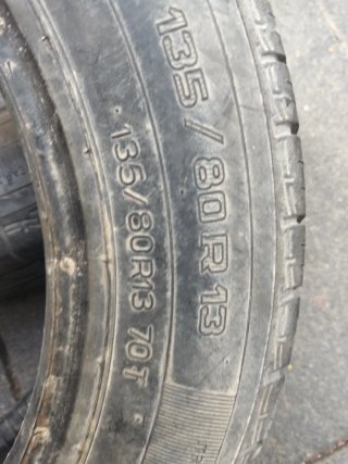 Neumáticos 135/80-R13
