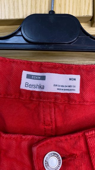 Pantalón ancho rojo