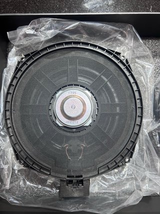 Subwoofer BMW. Pareja