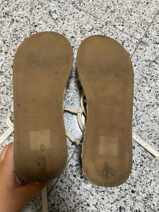 Sandalias cuña esparto Lefties beige