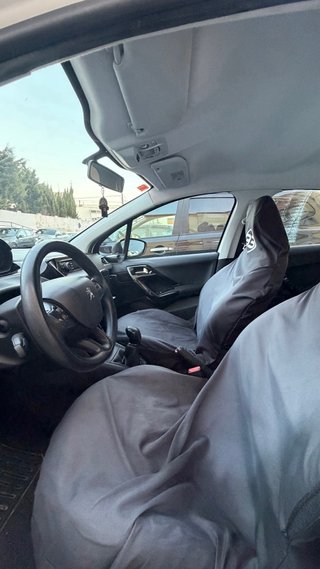 Peugeot 208 2013