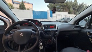 Peugeot 208 2013