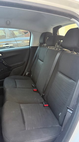 Peugeot 208 2013