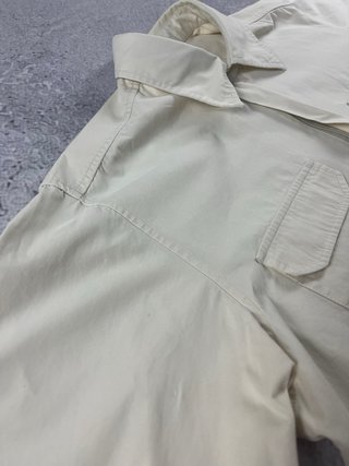 Sobrecamisa Lacoste crema con cremallera 100% algo