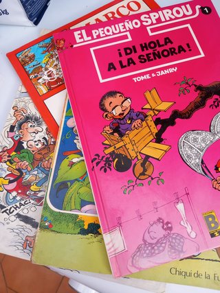 Lote 4 comics.