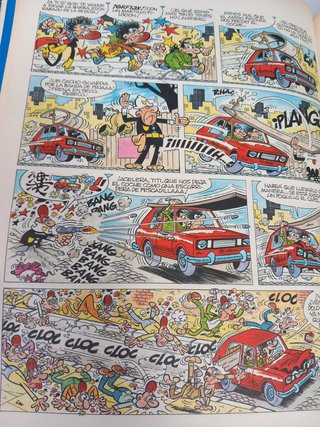Lote 4 comics.
