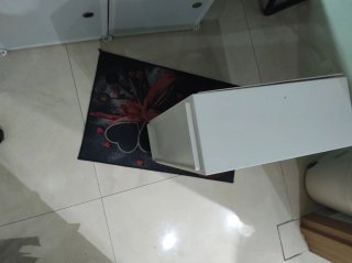 Zapatero blanco de plástico