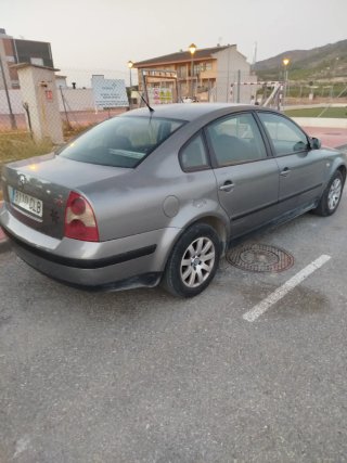 Volkswagen Passat 2003