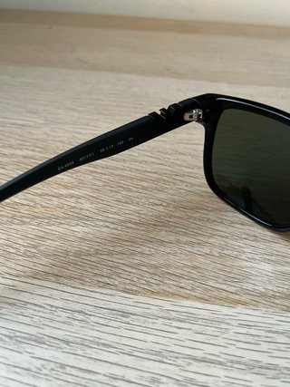Gafas de sol Emporio Armani negras