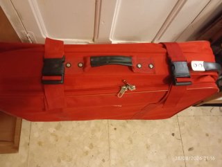 Maleta Roja con Ruedas