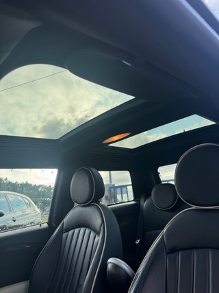 MINI Cooper 2010