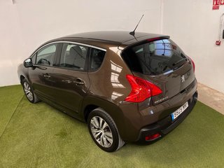 Peugeot 3008 2011