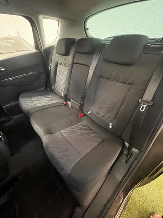 Peugeot 3008 2011