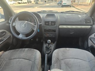 Renault Clio 2004