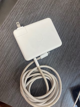 Cargador Rápido MacBook Pro Apple va con su cable