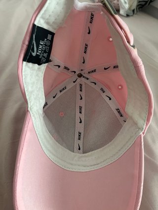 Gorra Nike Rosa con Logo Repetido