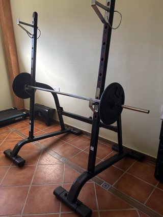 Rack musculación +  2 discos domys 20kg y barra