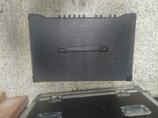 Amplificador Kustom Bajo