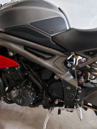 Triumph Speed Triple 1050