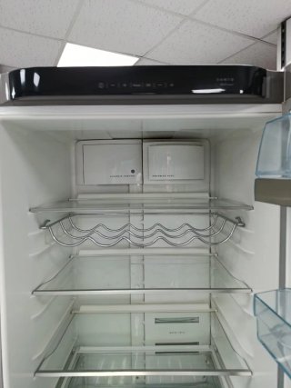 Nevera AEG plateada Con garantía