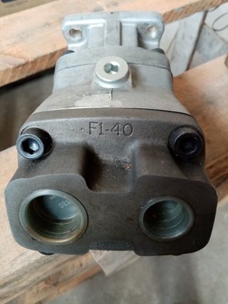 Bomba Hidráulica Volvo F1-40-108421