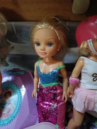 Lote de 4 muñecas accesorios