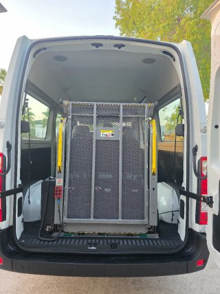 Renault Master Con Rampa PMR