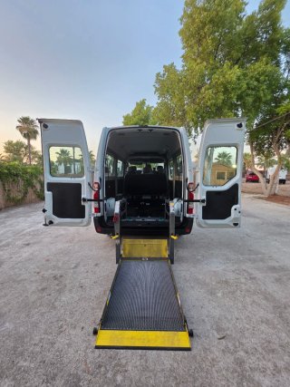 Renault Master Con Rampa PMR
