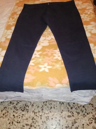 Pantalón tipo vaquero hombre azul