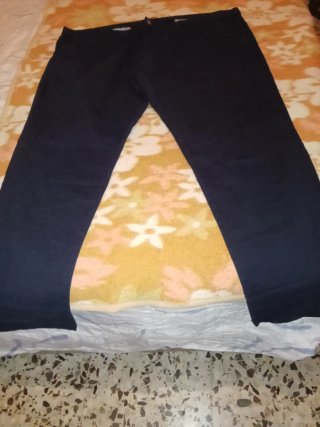 Pantalón tipo vaquero hombre azul