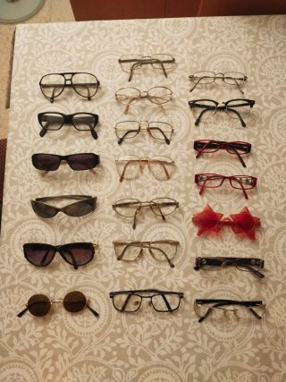 Lote de gafas variadas