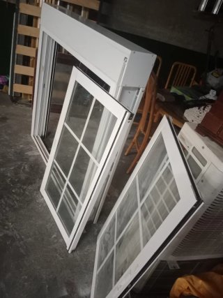 Ventana aluminio con persiana