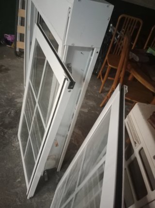 Ventana aluminio con persiana