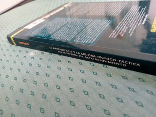 El aprendizaje y la mejora técnico-táctica en e...