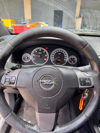 Opel Vectra 1.9 año 2006