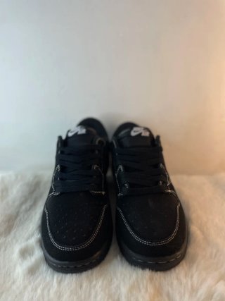Nike Low Travis Scott Negra Talla 43