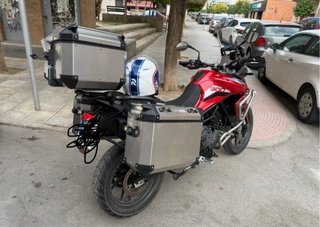 Triumph Tiger 900 GT PRO Roja y Plata