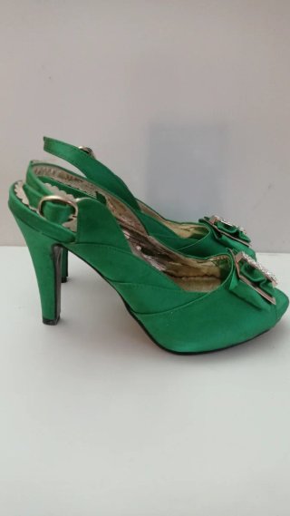 Zapatos de tacón verdes talla 35