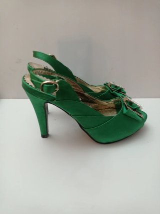 Zapatos de tacón verdes talla 35