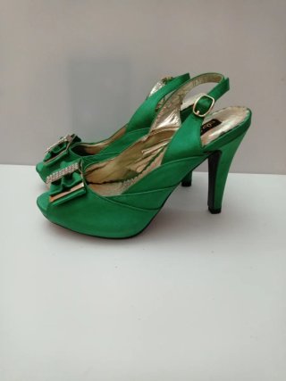 Zapatos de tacón verdes talla 35