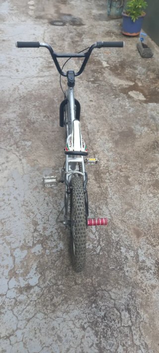 Bicicleta BMX Monti