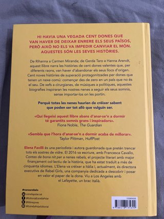 Contes de bona nit per a nenes rebels.100 dones...