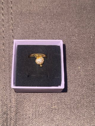 Anello con ciondolo a cuore