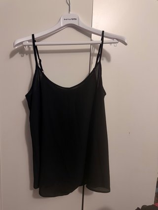 Blusa negra tirantes