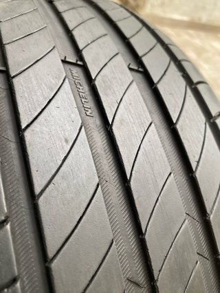Neumático 205/55 R17 MICHELIN