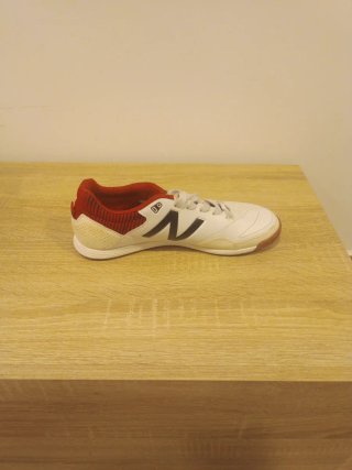 Zapatillas New Balance Blancas y Rojas