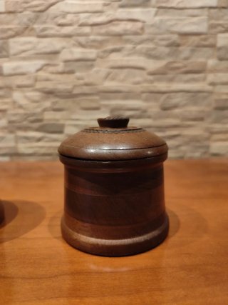 Vasijas antiguas de madera teka
