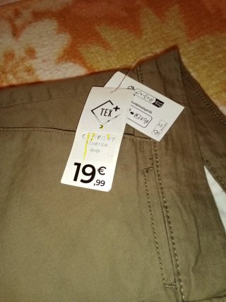 Pantalón tipo vaquero hombre